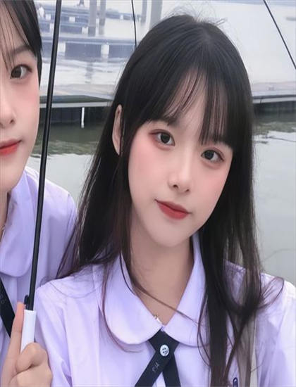 超级豪宅 第一季媒体评价引人入胜的：主流媒体观点与专业影评解读，双语字幕